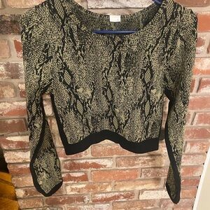 Fabletics Black and Green Patterned Crop Top